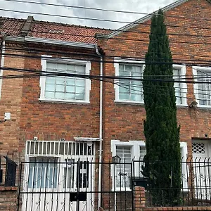 hostel-quinta-camacho.hotels-bogota.net/